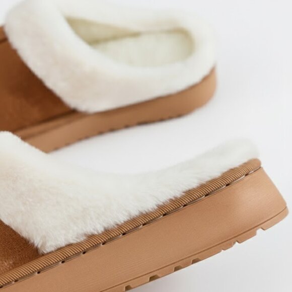Women's Faux Fur Lined Slip-On SlippersCozy Warm Winter House Shoes~ (Camel/Tan) - Picture 2 of 5